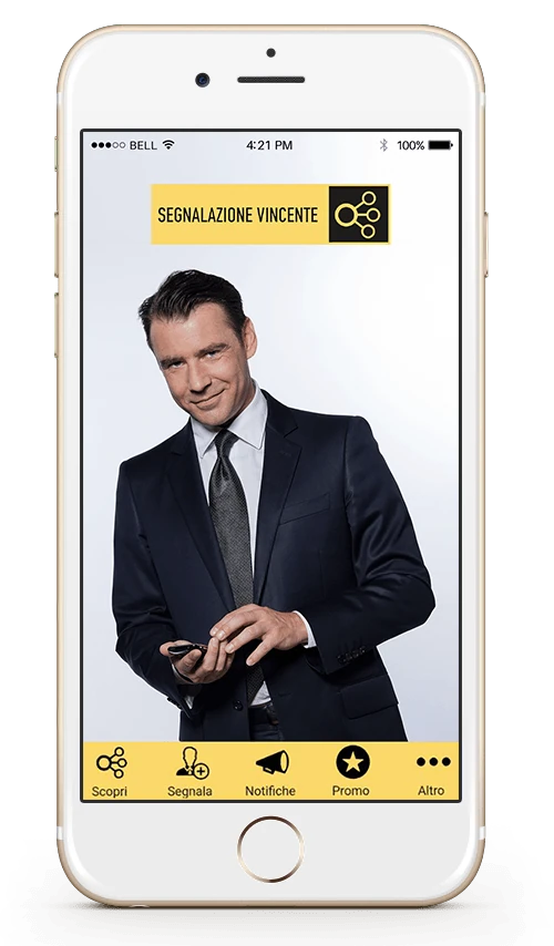 Home screen of the Segnalazione Vincente app on a smartphone, with the
                        brand at the top and the Discover, Refer, Notifications, Promo and More
                        buttons