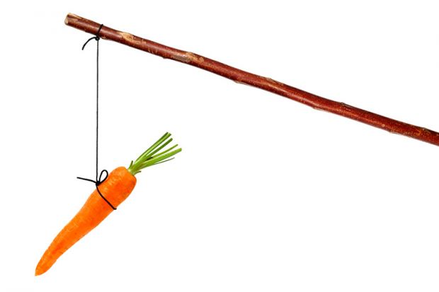 Il bastone e la carota come metafora per trovare nuovi clienti con il passa parola.