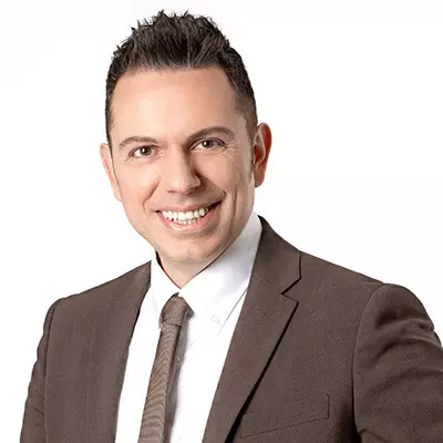 Oscar Dalvit.